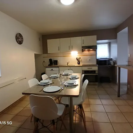 Feriehus Maison Ancienne Renovee Avec Terrasses, Jusqu'a 6 Personnes, - Fr-1-426-154