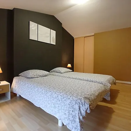 Maison Ancienne Renovee Avec Terrasses, Jusqu'A 6 Personnes, La Gaubretiere - Fr-1-426-154 *